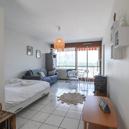 Cheverny Furnished Flat *
