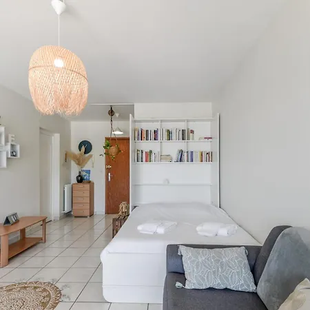 Cheverny Furnished Flat Lägenhet *
